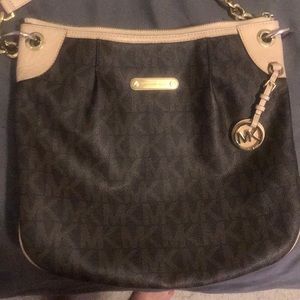 Crossbody or shoulder bag